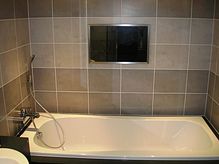 Bathroom 05 - 09 - Tv